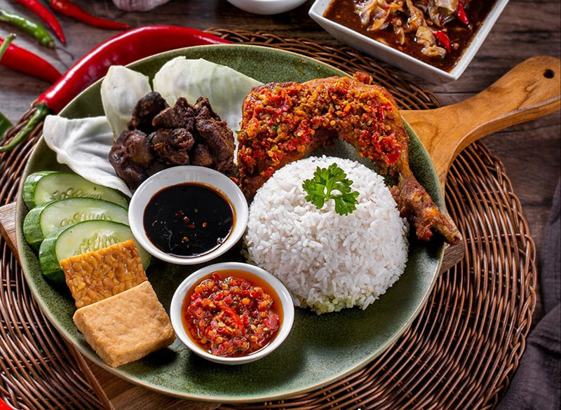 Ayam Gepuk Kriuk